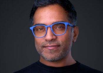 From three-person startups hitting 0K ARR to Meta’s CEO avatar project, AI agents are reshaping what a “team” looks like. | Fortune