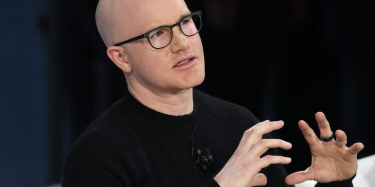 Coinbase’s Brian Armstrong replacing ‘pure managers’ with ‘player-coaches’ is another sign the org chart is changing in a big way | Fortune