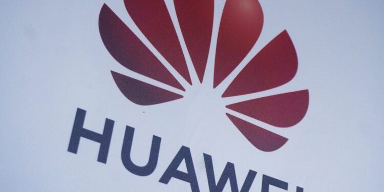 Huawei touts chip breakthrough to shorten gap with TSMC | Fortune