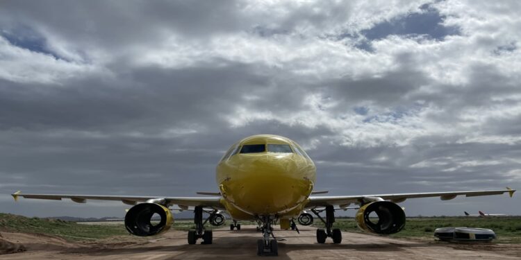 Meet the pilots flying Spirit Airlines’ yellow jets to the desert Meet the pilots flying Spirit Airlines’ yellow jets to the desert