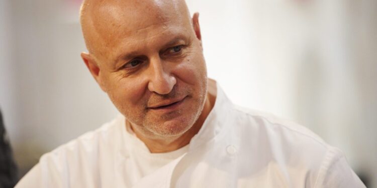 Top Chef’s Tom Colicchio got a 15x return on a tech company most Americans have never heard of. He thinks his own industry is broken | Fortune