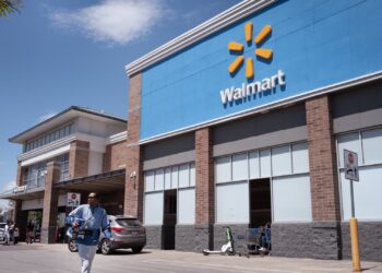 Walmart to report first-quarter earnings before the bell. Here’s what Wall Street expects