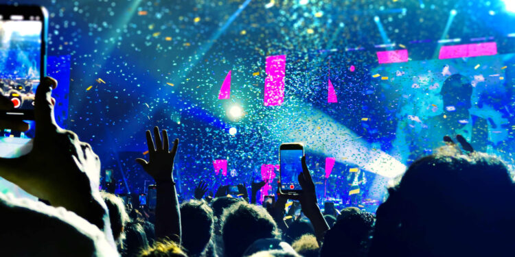 ‘Blue dot fever’? What’s really behind a tricky summer dynamic for live music