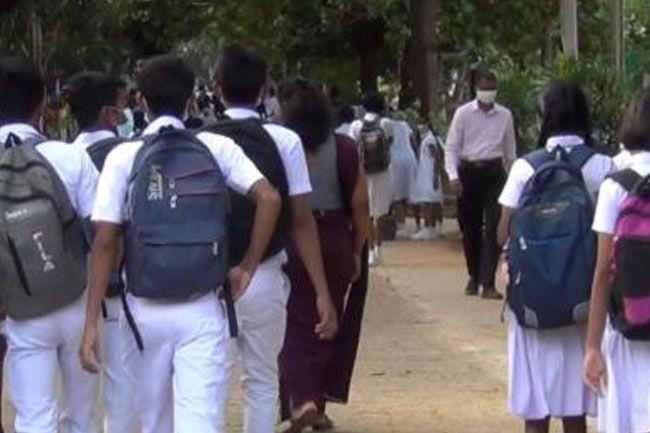 Govt to provide allowance for children of Aswesuma beneficiaries