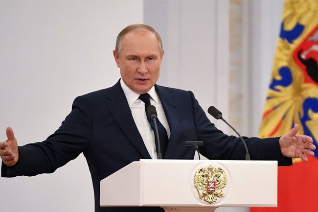 Putin proposes direct peace talks with Ukraine after three years of war Putin proposes direct peace talks with Ukraine after three years of war