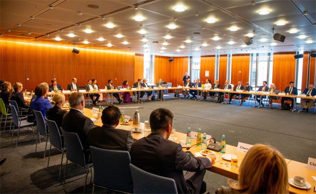 President attends business forum with leading German companies President attends business forum with leading German companies
