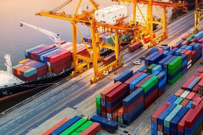 Sri Lankas exports surpass USD 14 bln in first ten months of 2025