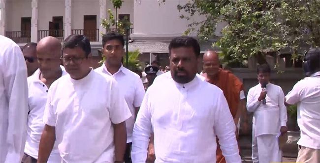 President Dissanayake inaugurates Siri Dalada Vandanawa in Kandy