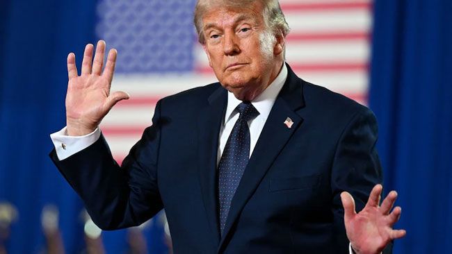 Dont call me dumb. Call me a brilliant tyrant dictator: Trump