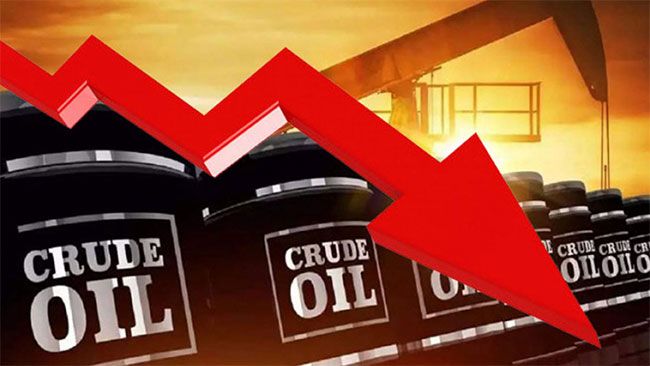 Oil prices fall on Gaza plan, fading Middle East risk premium