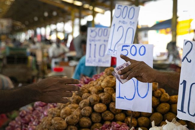 Colombos consumer price index rises on-year in August, first time in twelve months