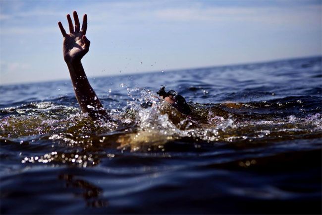 Three children reported missing while sea bathing in Kalametiya Three children reported missing while sea bathing in Kalametiya