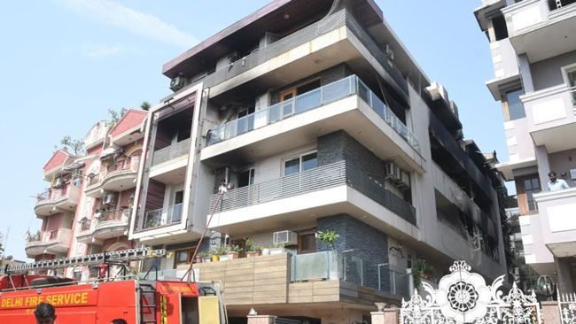 Fire breaks out in residential building in east Delhi, nine killed