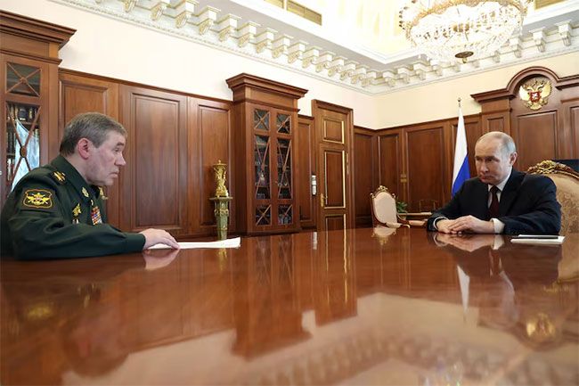 Russias Putin declares unilateral Easter ceasefire in Ukraine Russias Putin declares unilateral Easter ceasefire in Ukraine