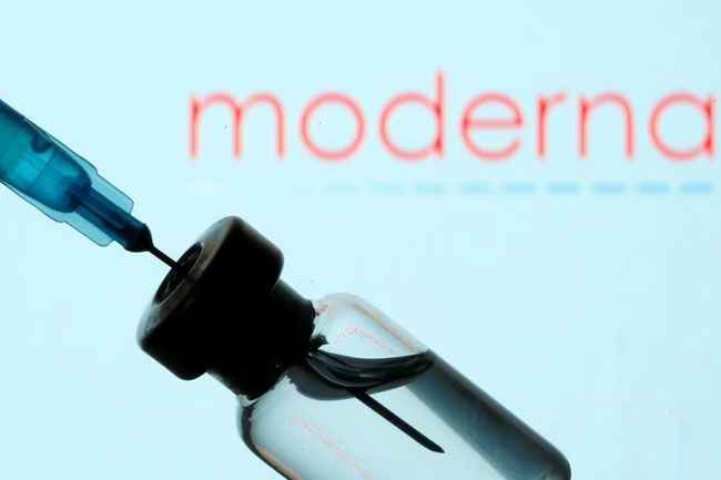 Moderna says updated COVID vaccine is effective against newer variant Moderna says updated COVID vaccine is effective against newer variant