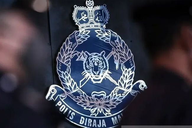 Two suspects surrender over murder of 3 Sri Lankans in Malaysia Two suspects surrender over murder of 3 Sri Lankans in Malaysia
