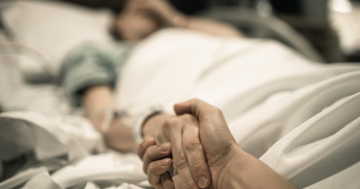 1 dead, 8 in intensive care after botulism outbreak at bar in France