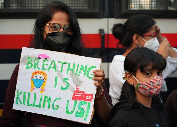 Air pollution in Indian capital Delhi closes schools, draws protests and a warning for the sick to escape 1 Protest Against Air Pollution In New Delhi