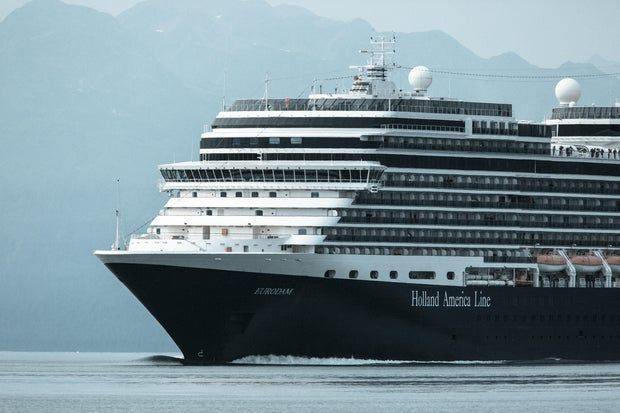 Cruise Ships As Fears Over Shrinking Glaciers Fuels Tourism