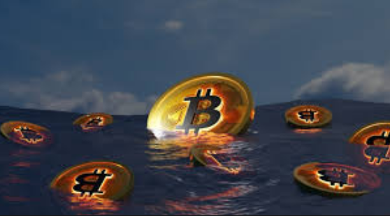 Bitcoin Price Plunge: Analyst Warns Of Looming Liquidity Crisis Amid ETF Hopes