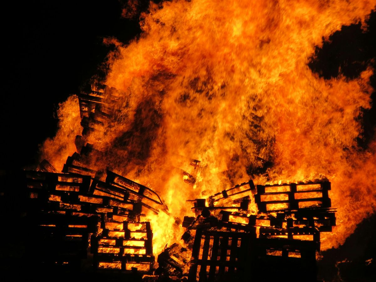 Industry Expert Predicts Complete Bitcoin Collapse, Here’s The Timeframe