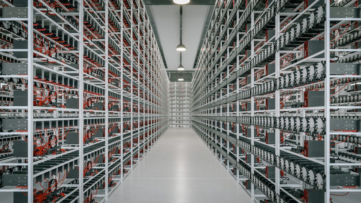Bitcoin Mining Hit Hard: 10% Hashrate Loss Linked To China Shutdowns