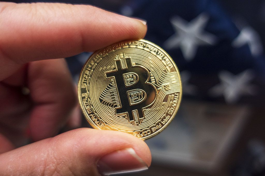 Bitcoin LTH Profitability Outpaces STHs: Is A New Bullish Phase About To Commence? Bitcoin LTH Profitability Outpaces STHs: Is A New Bullish Phase About To Commence?