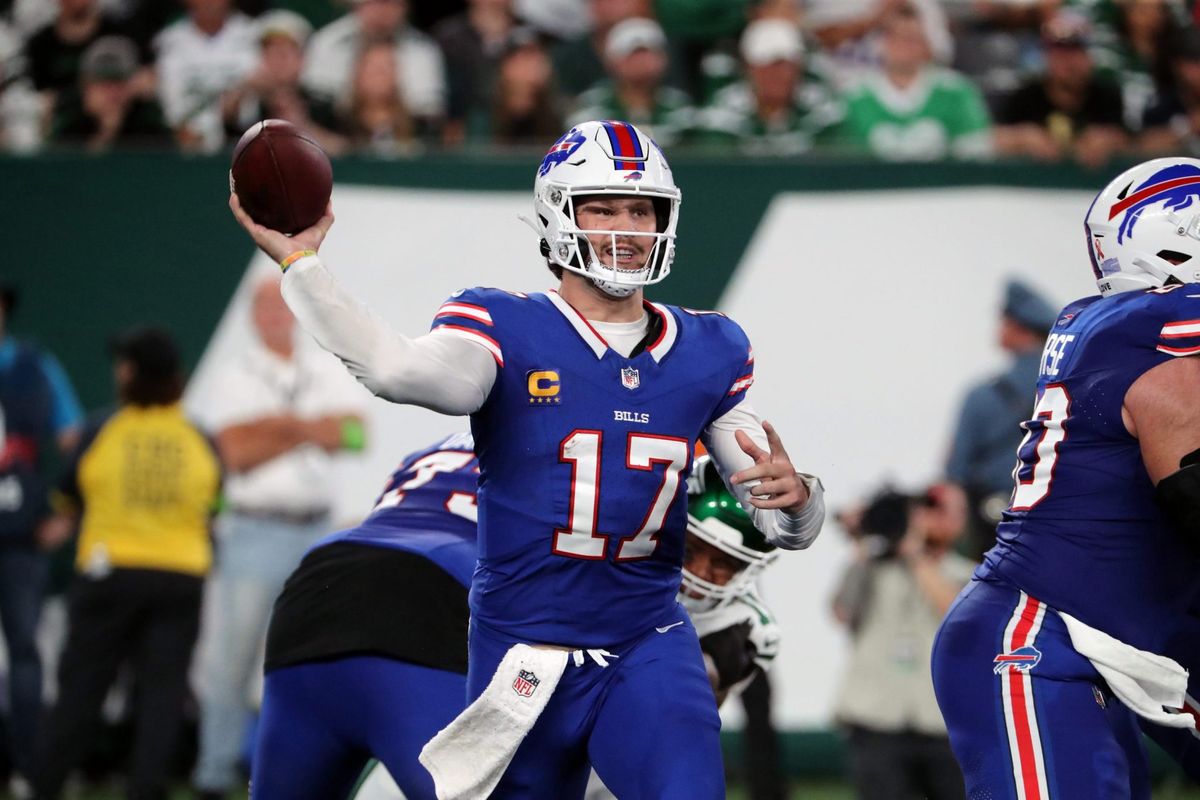 How to watch or stream Thursday Night Football’s Week 8 during the 2023 NFL season live online free without cable 1 1a9b8676 GettyImages 1683558233 e1698332812200