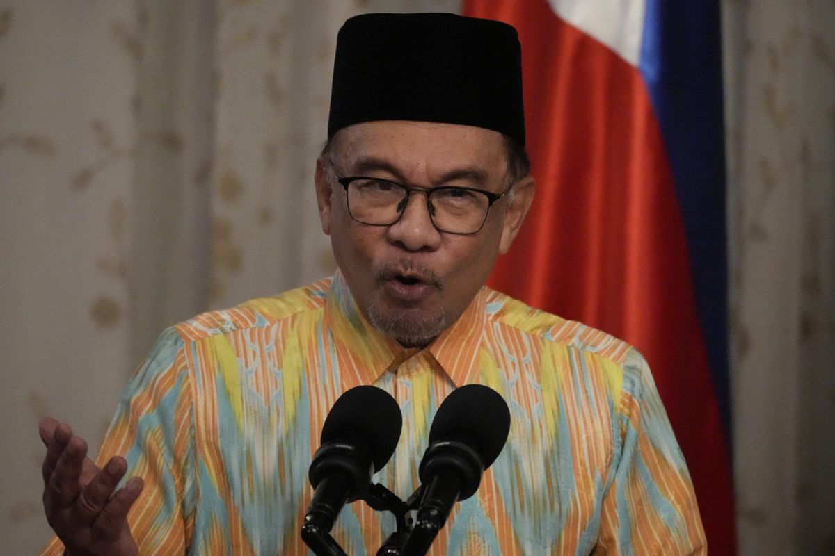 Malaysia's prime minister doesn't want to choose between the U.S. and China 1 2ba20444 GettyImages 1470471466 e1708921470498
