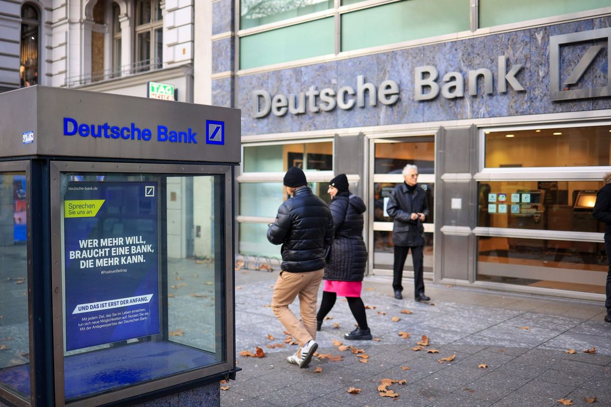 Jeffrey Epstein's former bank pledges nearly $5 million to fight human trafficking in New Mexico 1 7575b420 GettyImages 1801011926 e1703864212634