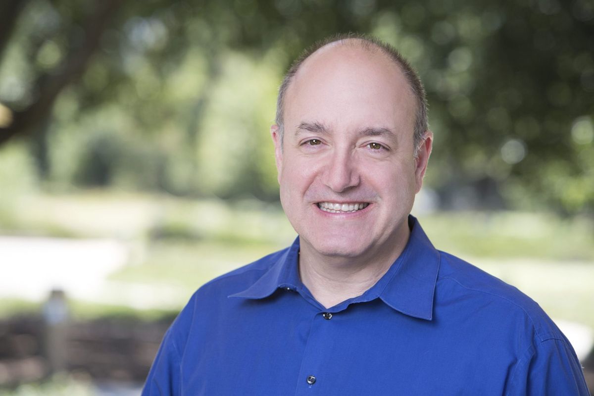 Outgoing philanthropy exec says this era is like the 1920s, when 'A lot of people became fascists, and a lot of people became communists' 1 9bc344e7 AP23349610045849 e1703019459677