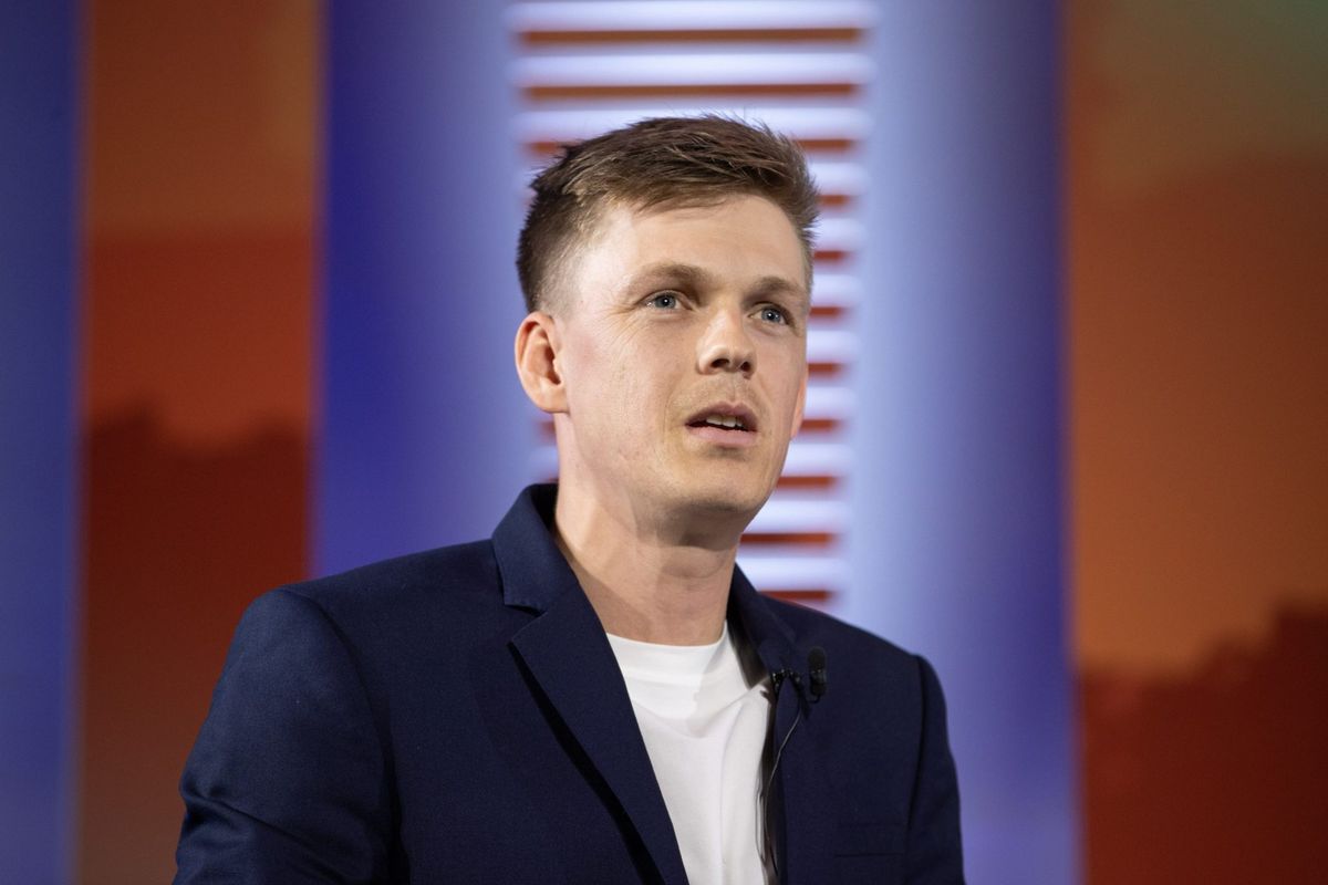 Social media belongs to pro creators and AI influencers. It’s no longer ‘for our high school friends or your prom date from 7 years ago,’ says tech investor 1 e79a4969 53360288348 a5de22c70d o e1701112263482