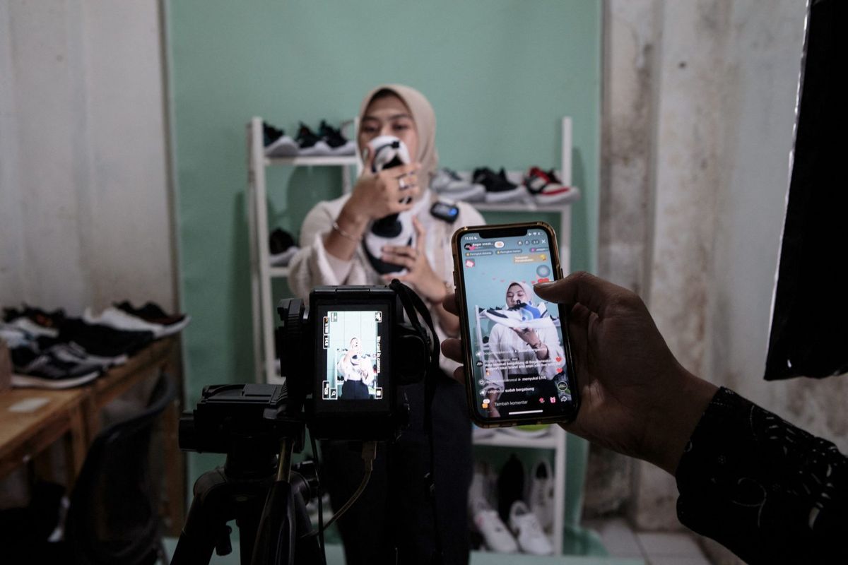 TikTok is spending $1.5 billion on a joint venture to solve the problem of Indonesia's surprise social media shopping ban 1 eed261c9 GettyImages 1692472424 e1702272392621