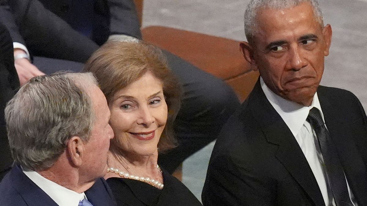 All five living US presidents unite at funeral of Jimmy Carter 2 8c29d9a5 skynews barack obama george bush 6795362