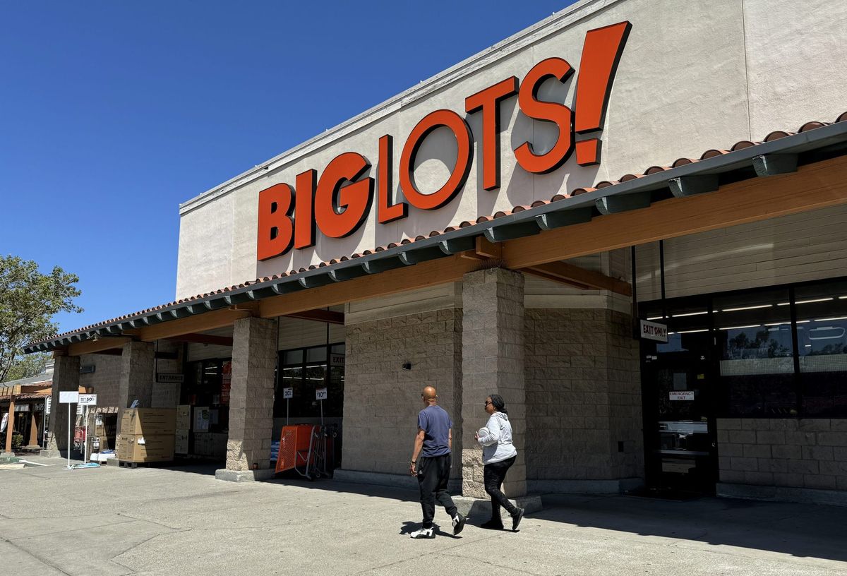 Big Lots warns it might go out of business as it closes 35-40 stores 1 0d9189a9 GettyImages 2156546731 e1720705025439