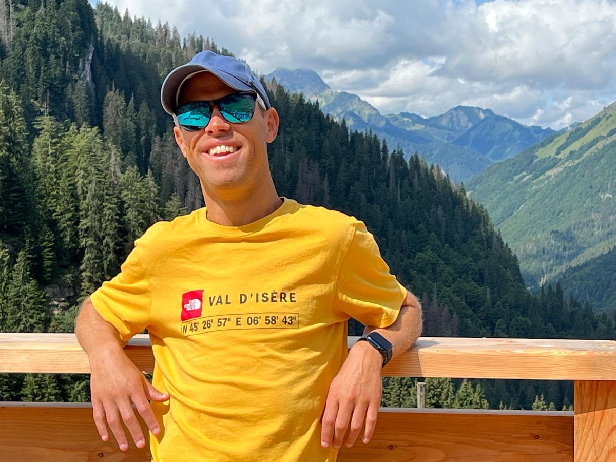 Student discounts made him a millionaire, a heart condition made him rethink life—now this millennial founder spends half the year in the French Alps | Fortune 2 3b9cb6bf James in Morzine