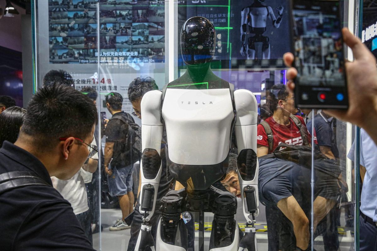 Tesla is hiring workers for $48 an hour to wear motion-capture suits and gather data to train its humanoid robot 1 3eefd5bf GettyImages 2159984891 e1724087693472