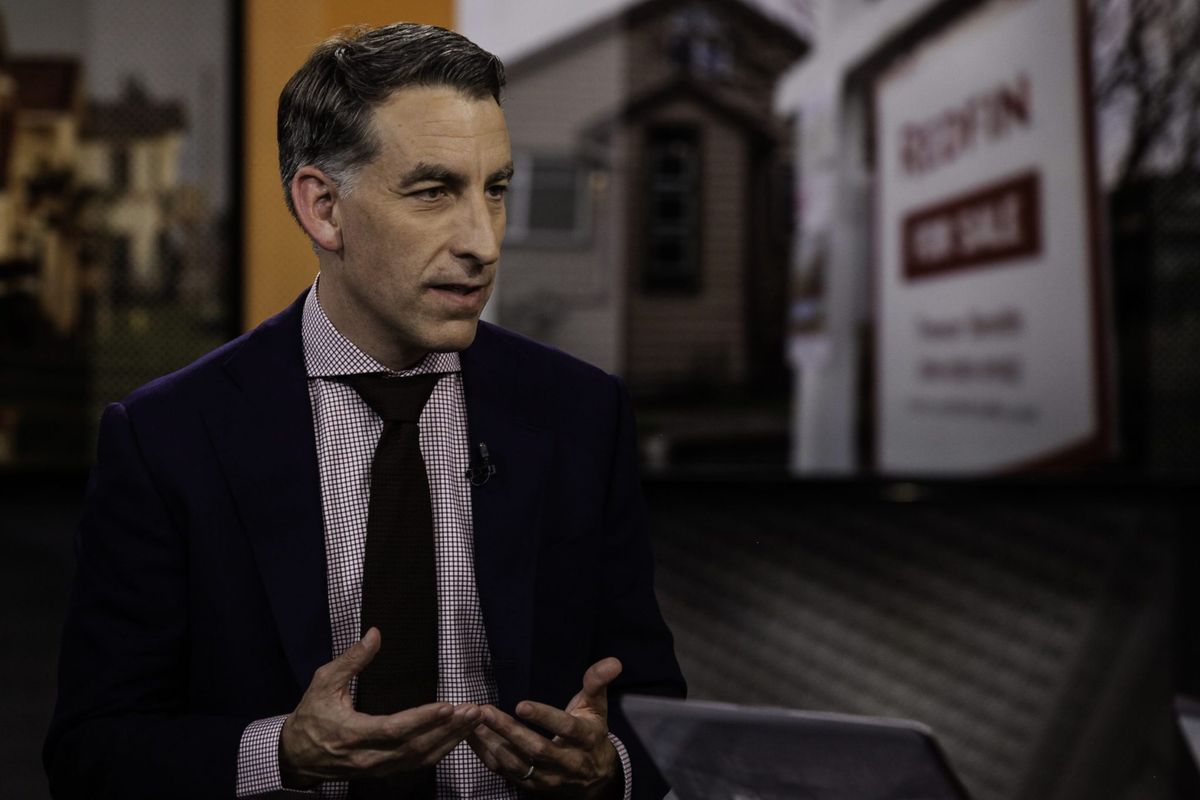 Top real estate CEO says fire-ravaged LA residents are desperate for a place ‘to live for the week’ amid waves of price gouging 1 3f287633 GettyImages 482943984 e1737667201400