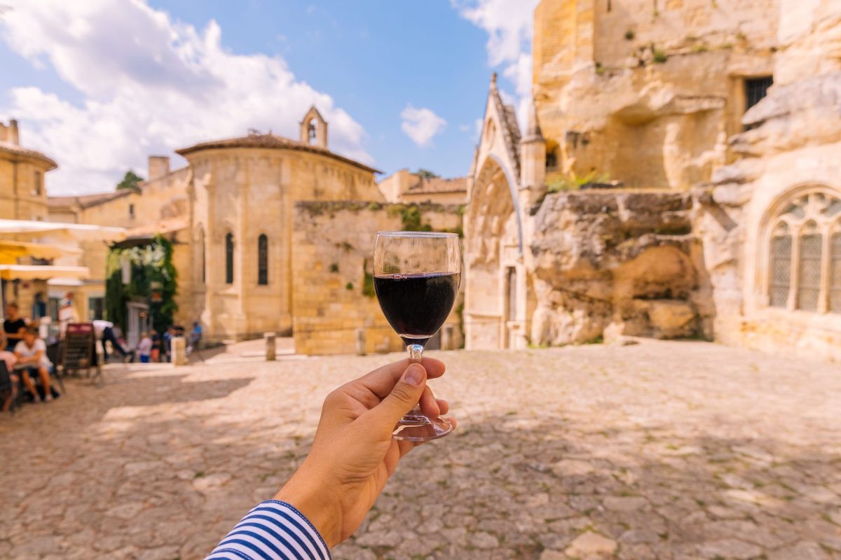 Which 2023 vintage wines should you buy? A trip through Bordeaux's vineyards 1 40691a76 GettyImages 1440497281 e1715335233534