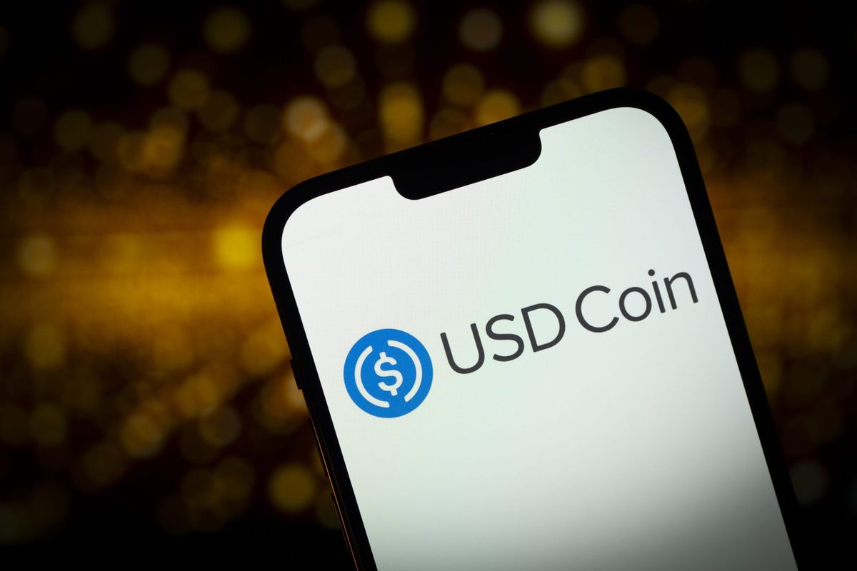 Nearly all stablecoin transactions are from bots and large-scale traders, not genuine users, study says 1 4271435c GettyImages 1795115584 e1714953645776