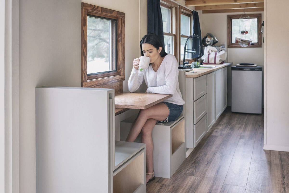 The typical American home is now 128 square feet smaller and $125,000 more expensive than it was 5 years ago 1 5c8b01be GettyImages 1072245366 e1724864731105