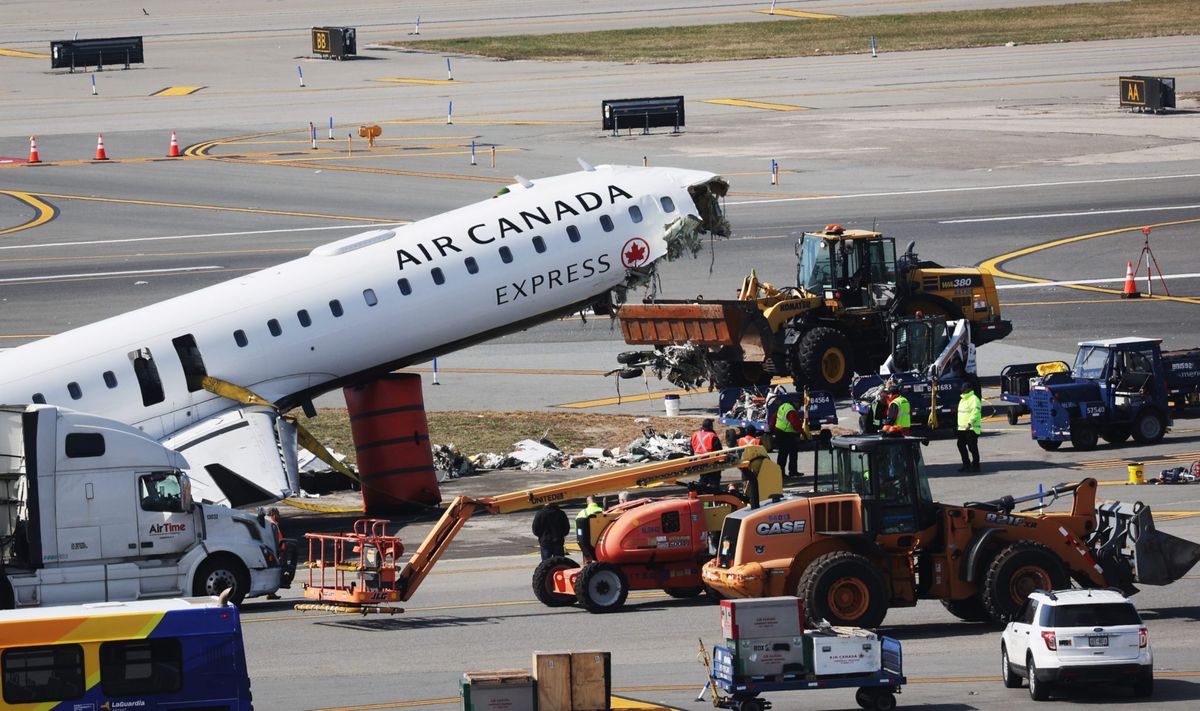 Trackers will be added to emergency vehicles at LaGuardia following deadly March collision | Fortune 1 60407c59 GettyImages 2268348027 e1777490287997