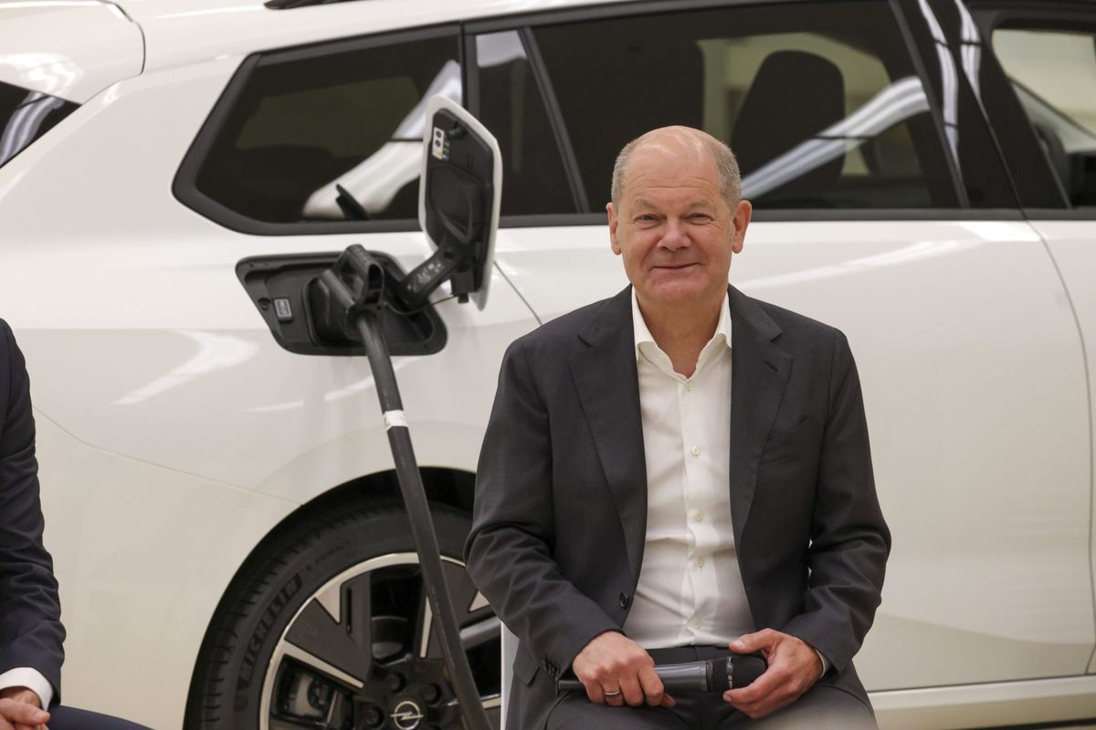 Germany pushes for EV subsidies as a lifeline to save Europe's flailing electric ambitions 1 716ad01e GettyImages 2155957286 e1733911811933