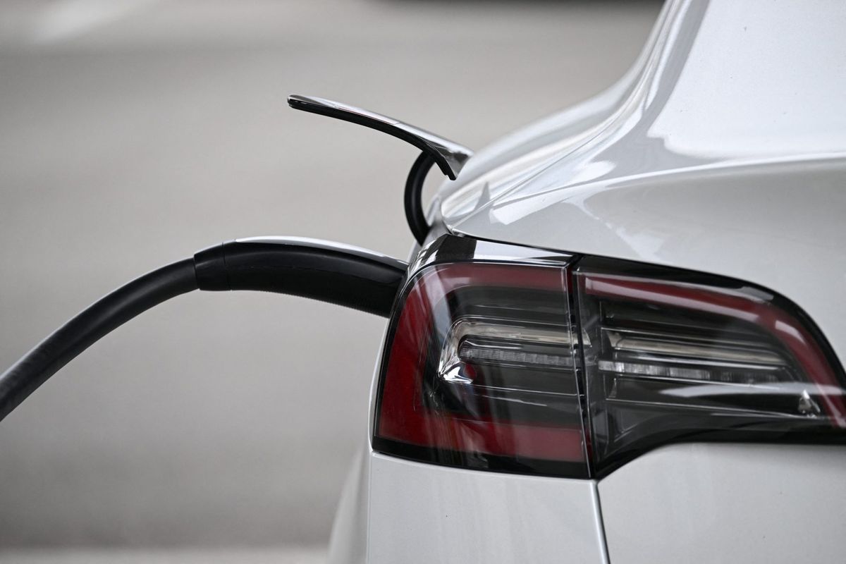 Trump’s plans to kill EV subsidies signal a new era of climate tech Darwinism 1 82161e11 GettyImages 2152558794 e1732549297401