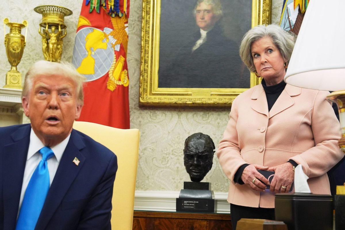 Trump has 'an alcoholic's personality, chief of staff says in wide-ranging Vanity Fair interview. She calls it a 'hit piece' | Fortune 1 b1addb70 AP25350529584783 e1765899785728