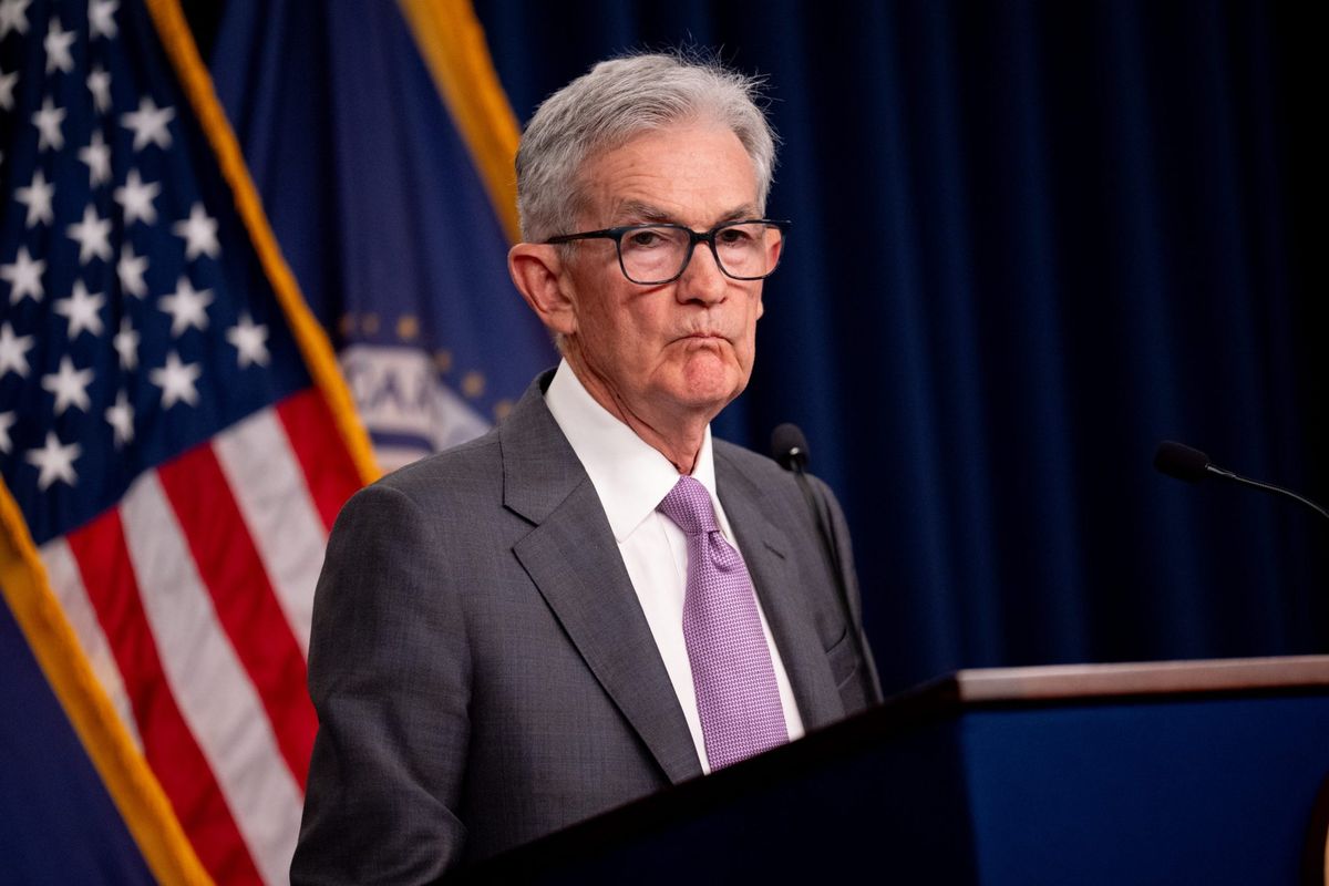 Fundstrat's Tom Lee says Jerome Powell is too dependent on data and it's hurting the Fed's decision-making abilities 1 be389a30 GettyImages 2164056539 928103 e1724347478605