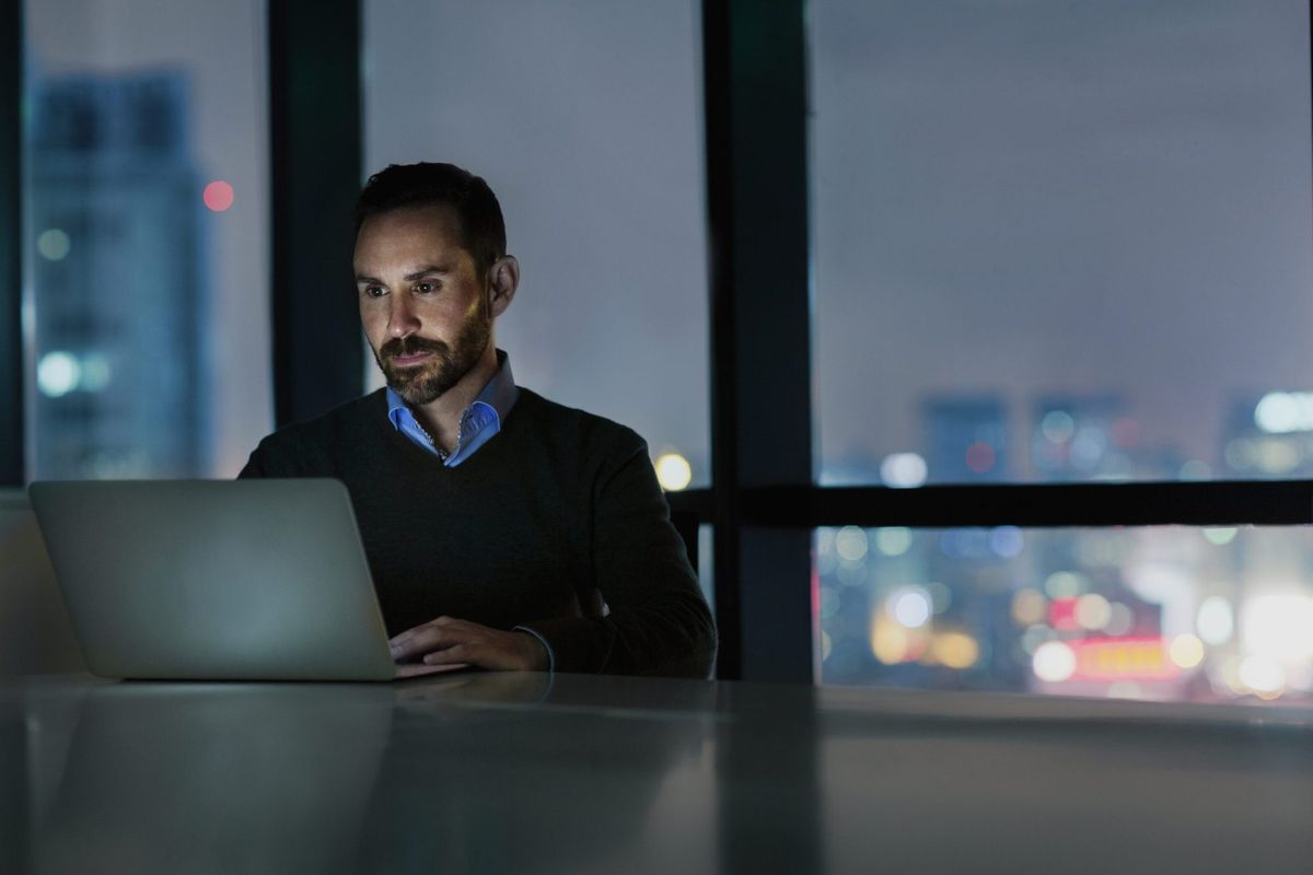 KPMG chief on CEOs' uncertainty on tariffs, the emerging AI 'hourglass' org shape and the thing 'that honestly keeps me up at night' | Fortune 1 caf5a8a6 GettyImages 678675711 5503b9 e1759793215637
