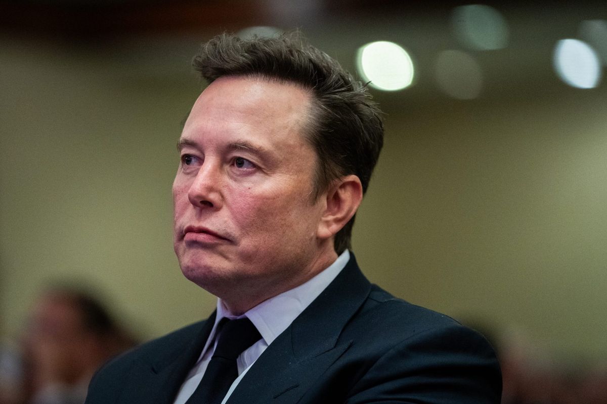 Elon Musk given special praise by Las Vegas police for help investigating Cybertruck blast outside Trump hotel 1 d0dff58a GettyImages 2183887507 e1735821438379