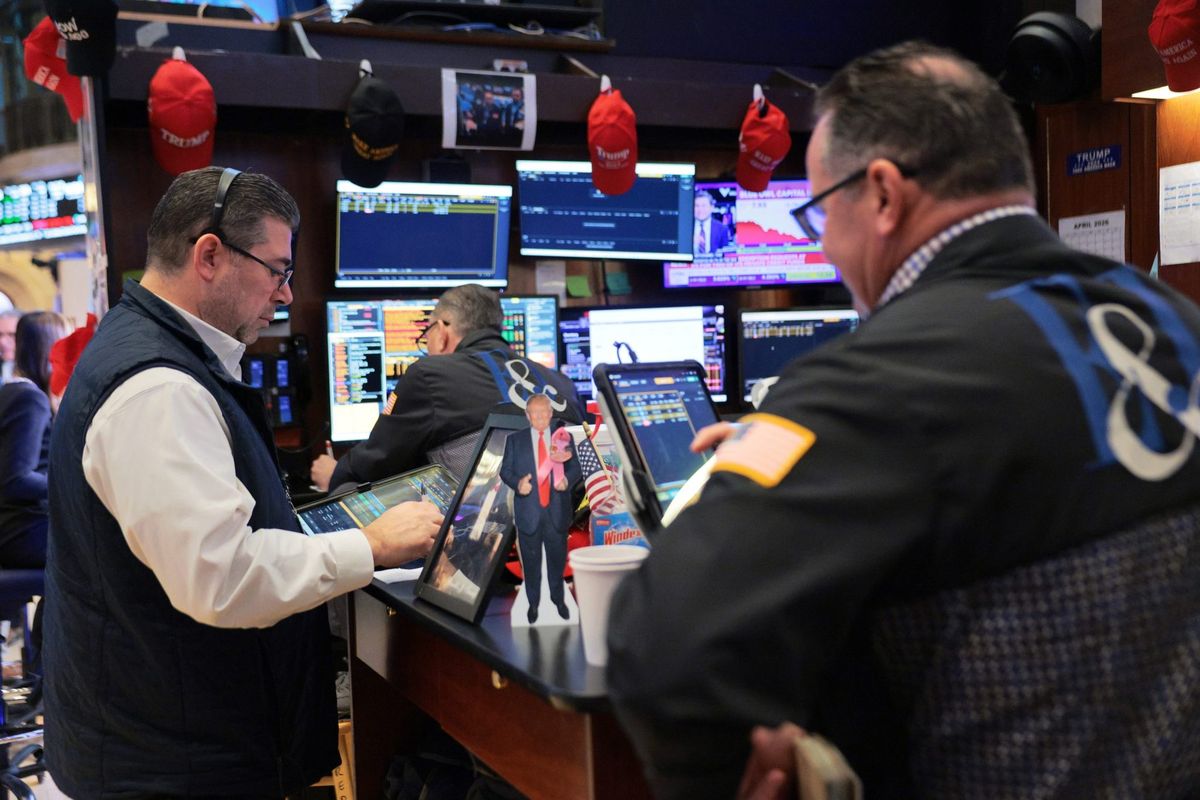Oil climbs and stock futures drop as fuel shortages spread while Trump makes series of apocalyptic threats against Iran ahead of moving deadline | Fortune 1 f6bcd2ee GettyImages 2269529449 e1775427467283