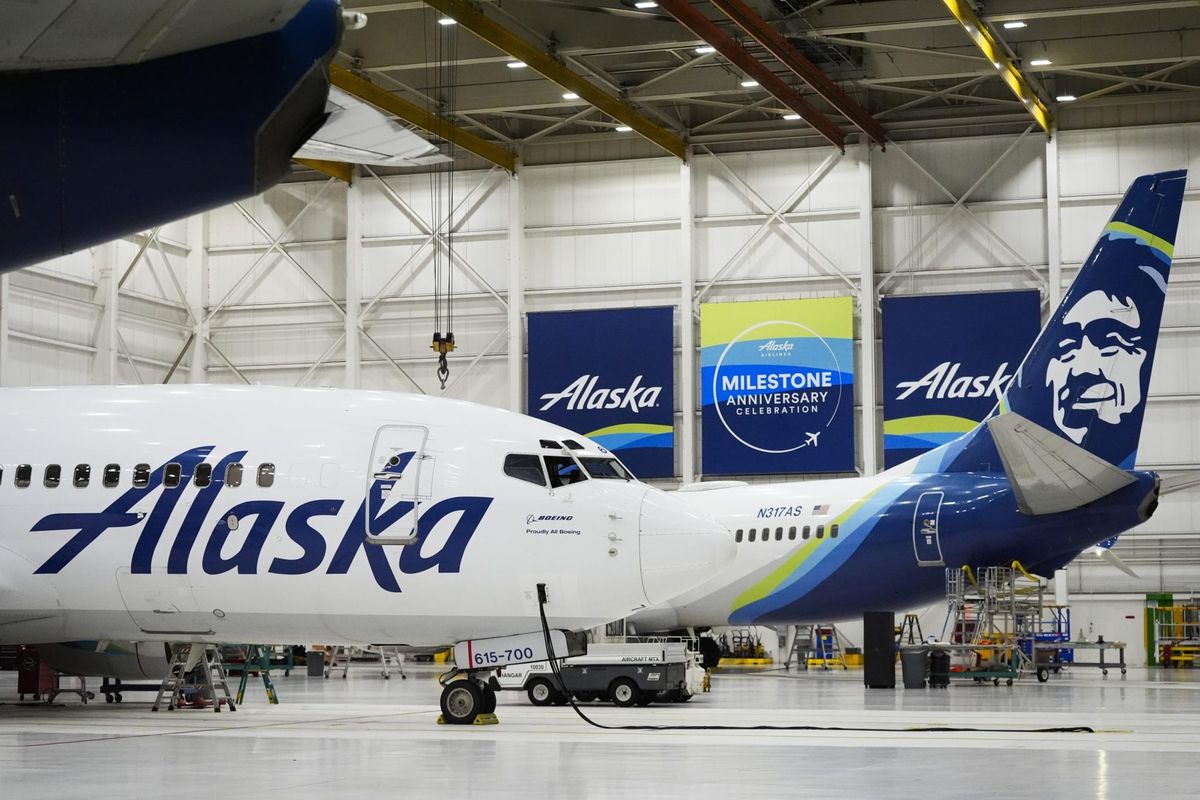 Alaska Airlines website crashes as Cyber Monday sale kicks off, resulting in grounded flights 1 fb2a836e AP24337857972609 e1733185706642